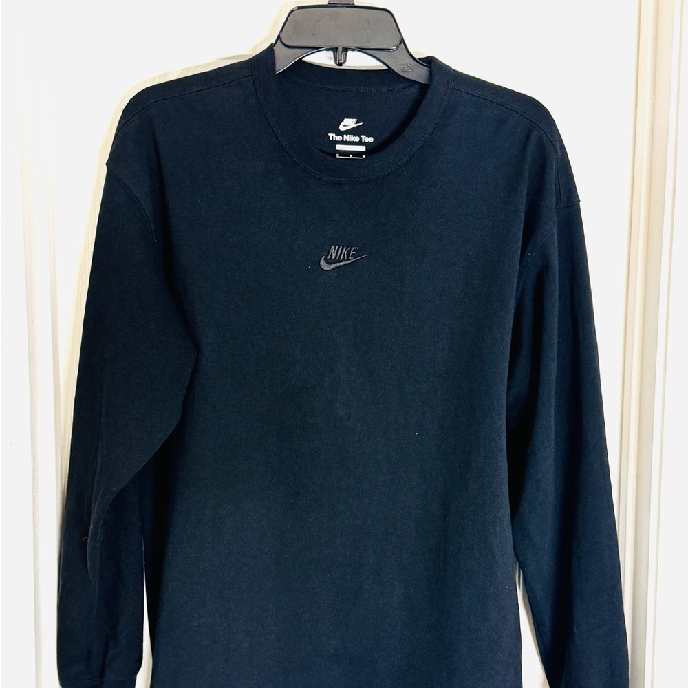 Nike Men's Black Crewneck Sweatshirt